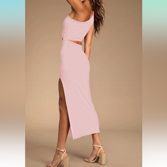 Pink cutout dress - Picture 3 of 3